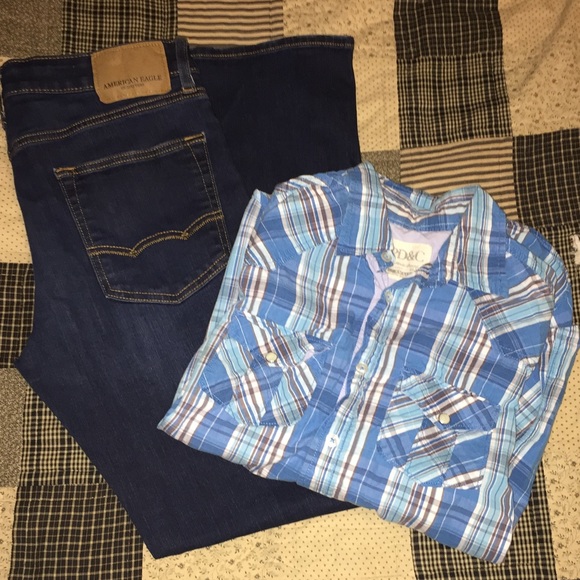 American Eagle Outfitters Other - American eagle jeans Flex 32/34 & Small shirt